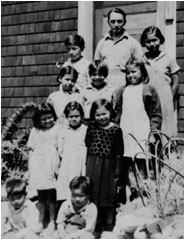 Anthony Walsh & Children, Inkameep Day School, 1941